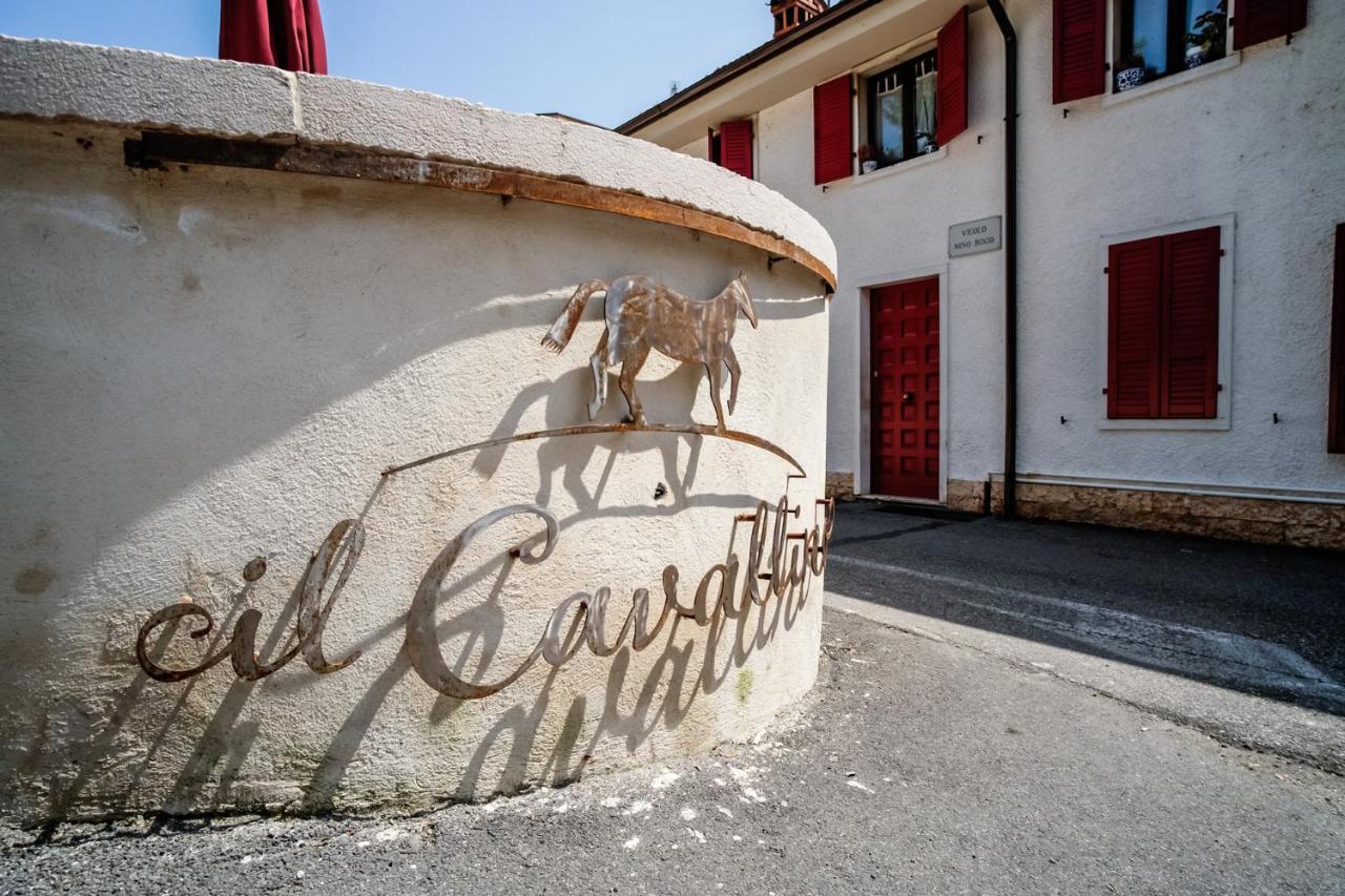 Locanda Il Cavallino Валеджо-суль-Мінчо Екстер'єр фото